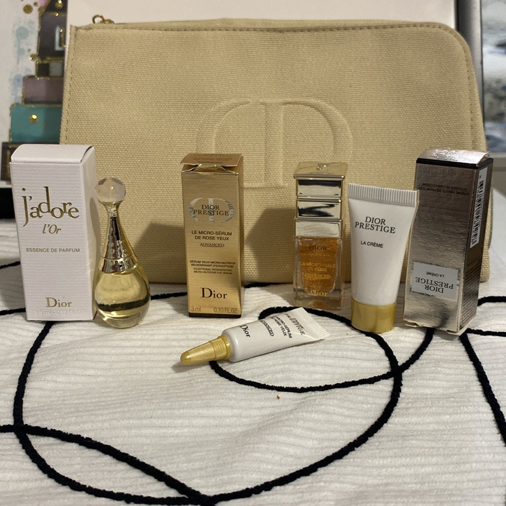 Dior Beauty Pouch &  Skincare-Fragrance Mini Bundle
